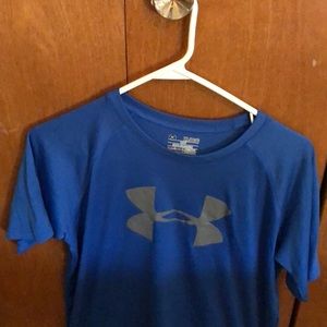 Blue under armor youth extra large shirt